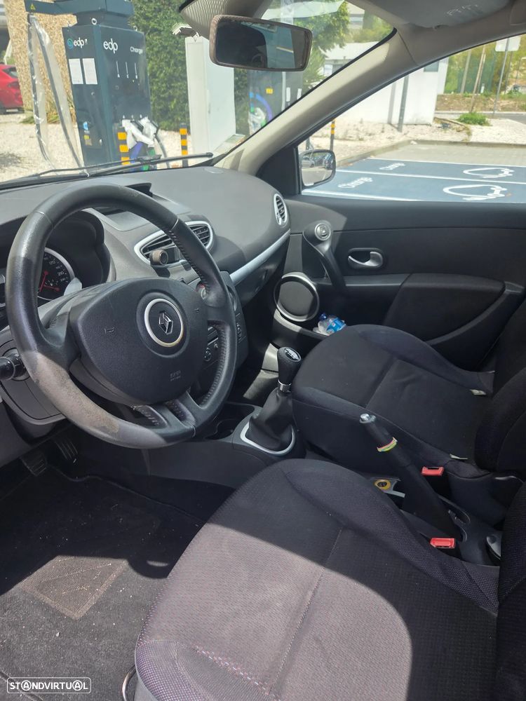 Renault Clio 1.5 dCi Confort - 10