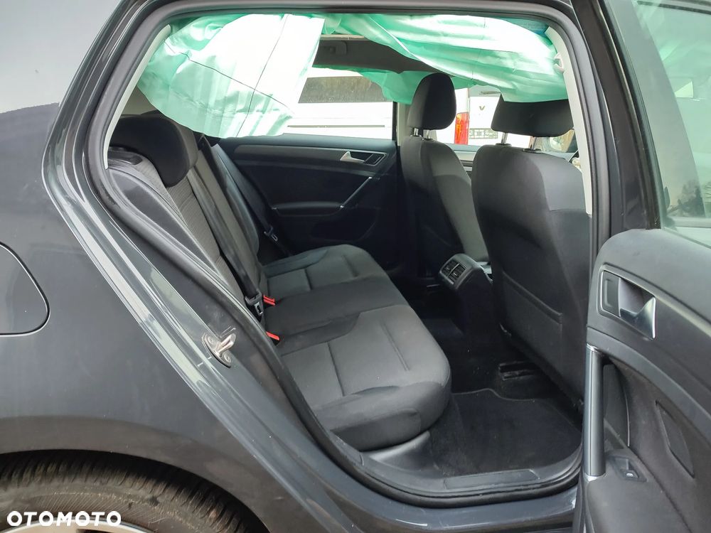 Volkswagen Golf 1.6 TDI (BlueMotion Technology) Comfortline - 8