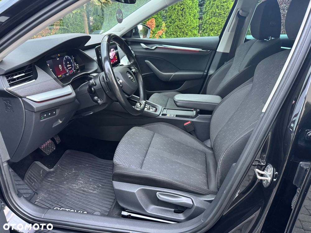 Skoda Octavia 2.0 TDI 4x4 Style DSG - 17