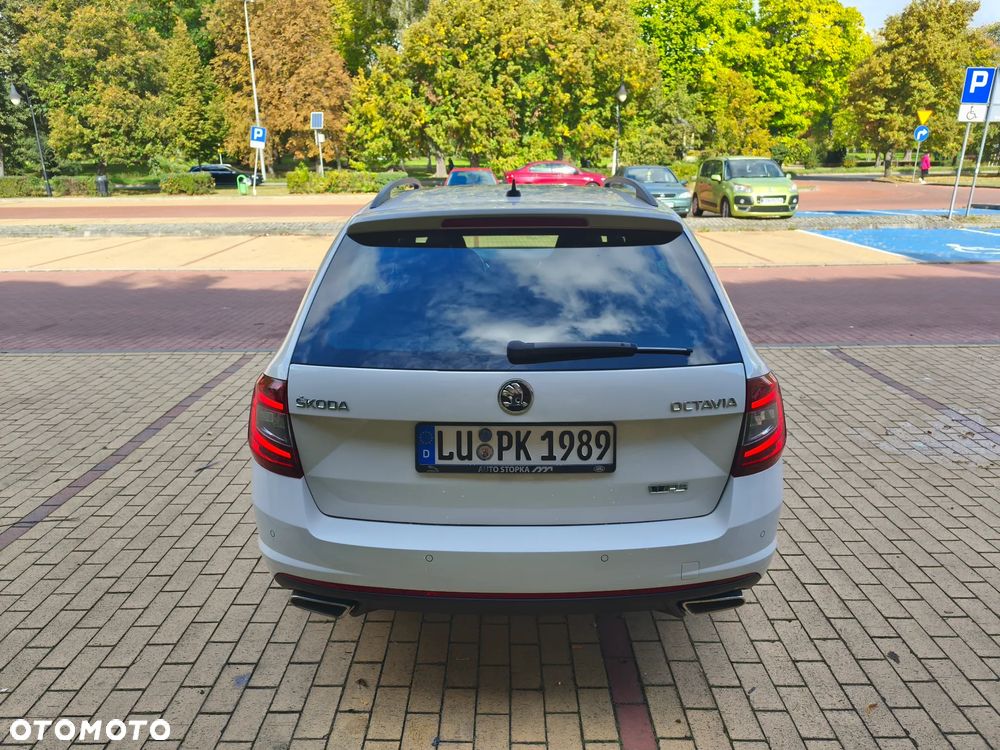 Skoda Octavia 2.0 TDI DSG RS - 7