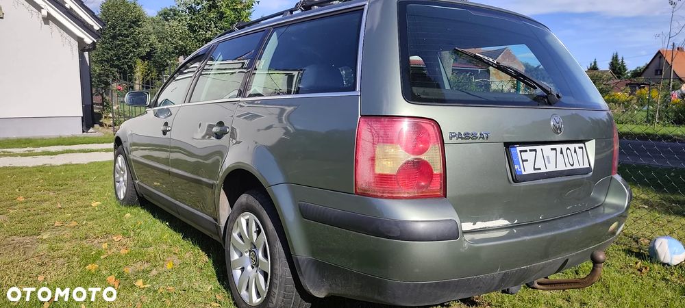 Volkswagen Passat 1.6 - 5