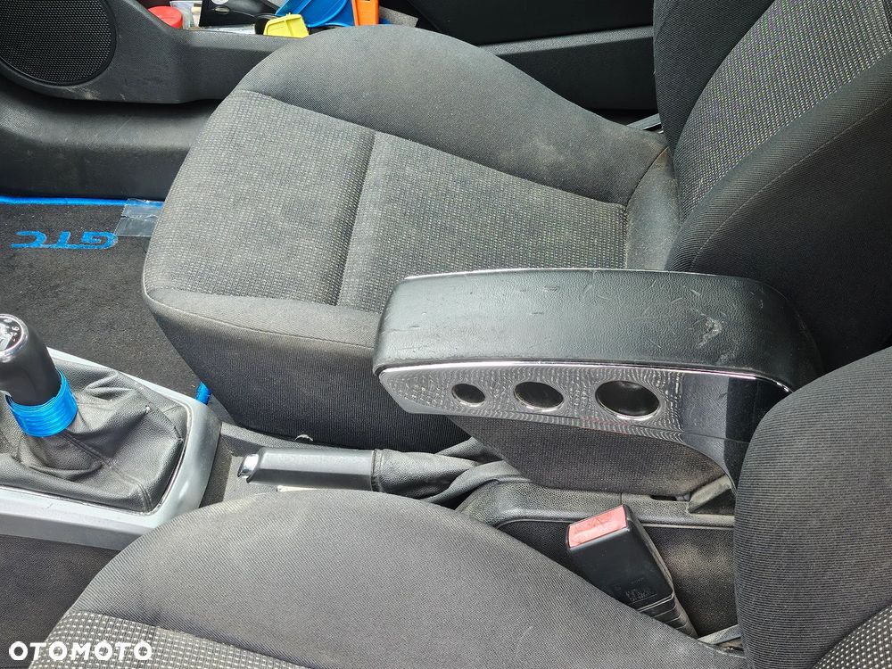 Opel Astra GTC 1.7 CDTI Cosmo - 8