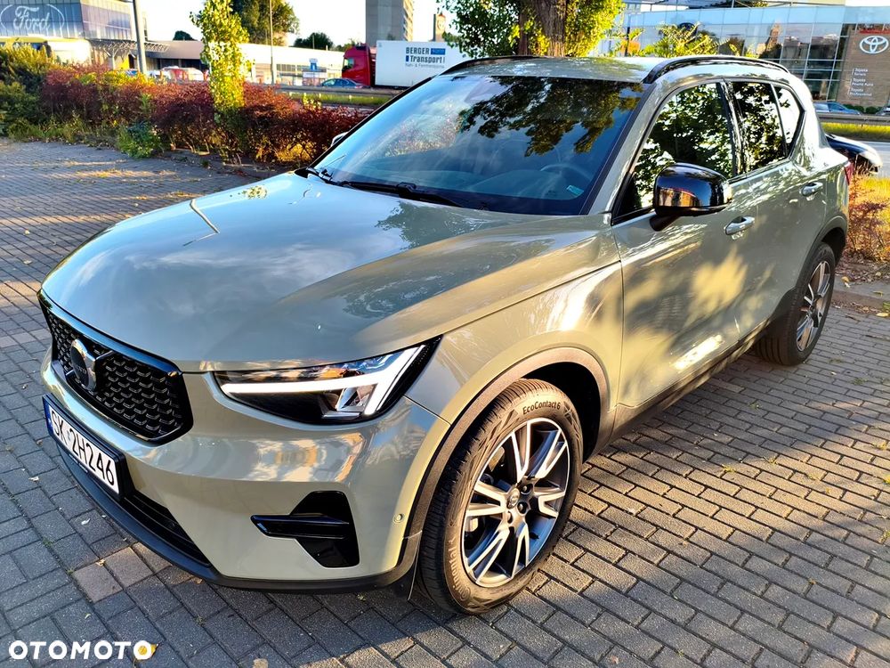 Volvo XC 40 B4 Ultra Black Edition - 15