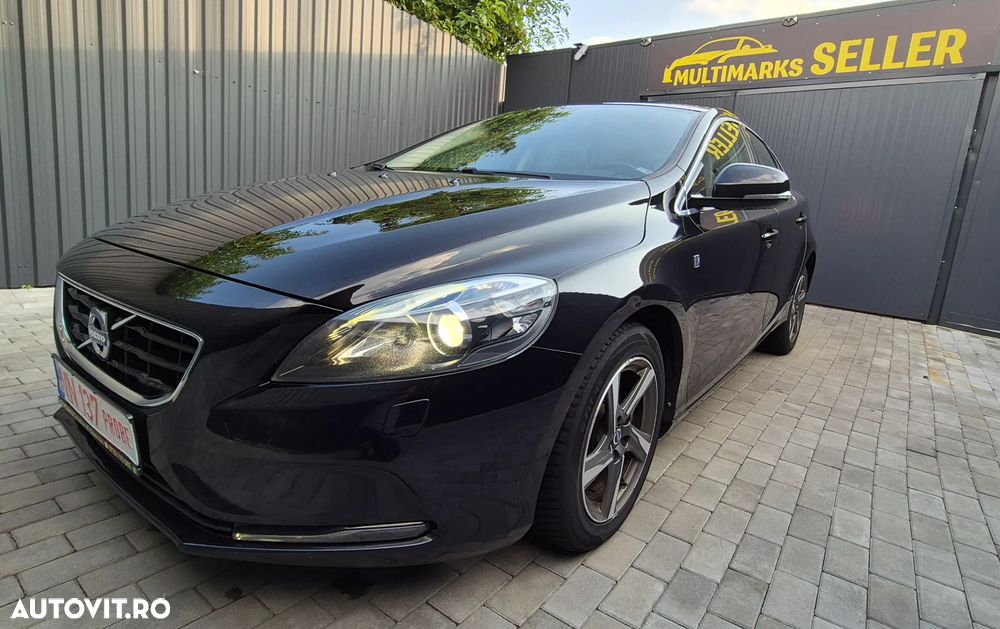 Volvo V40 D2 Ocean Race - 1
