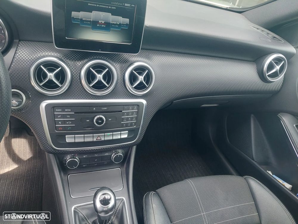 Mercedes-Benz A 180 Urban - 10