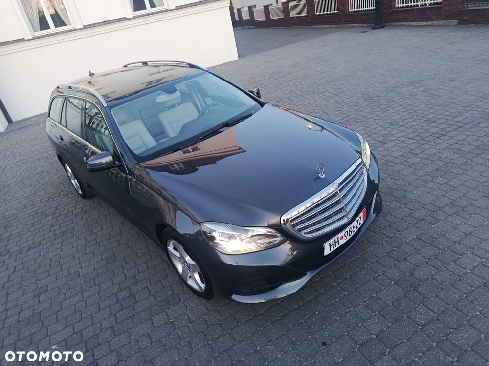 Mercedes-Benz Klasa E 220 CDI BlueEff - 17