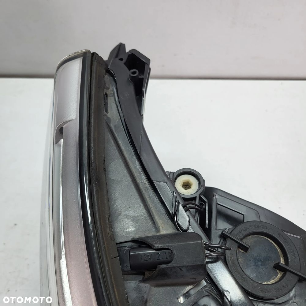 LAMPA PRZEDNIA PRAWY PRZÓD BMW 5 E60 E61 XENON DYNAMIC SKRĘTNA 7044672 lift - 7