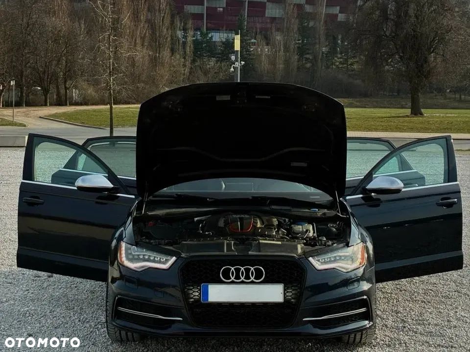 Audi S6 Limousine - 13