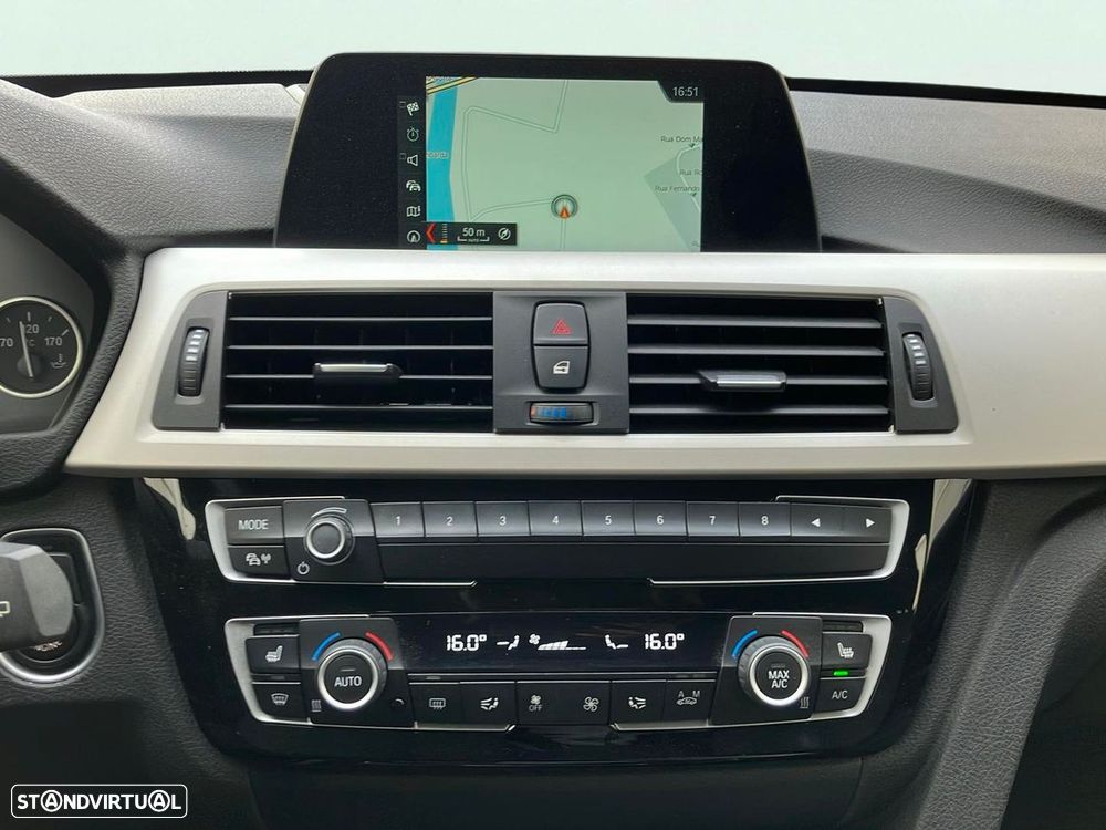 BMW 318 d Auto - 14