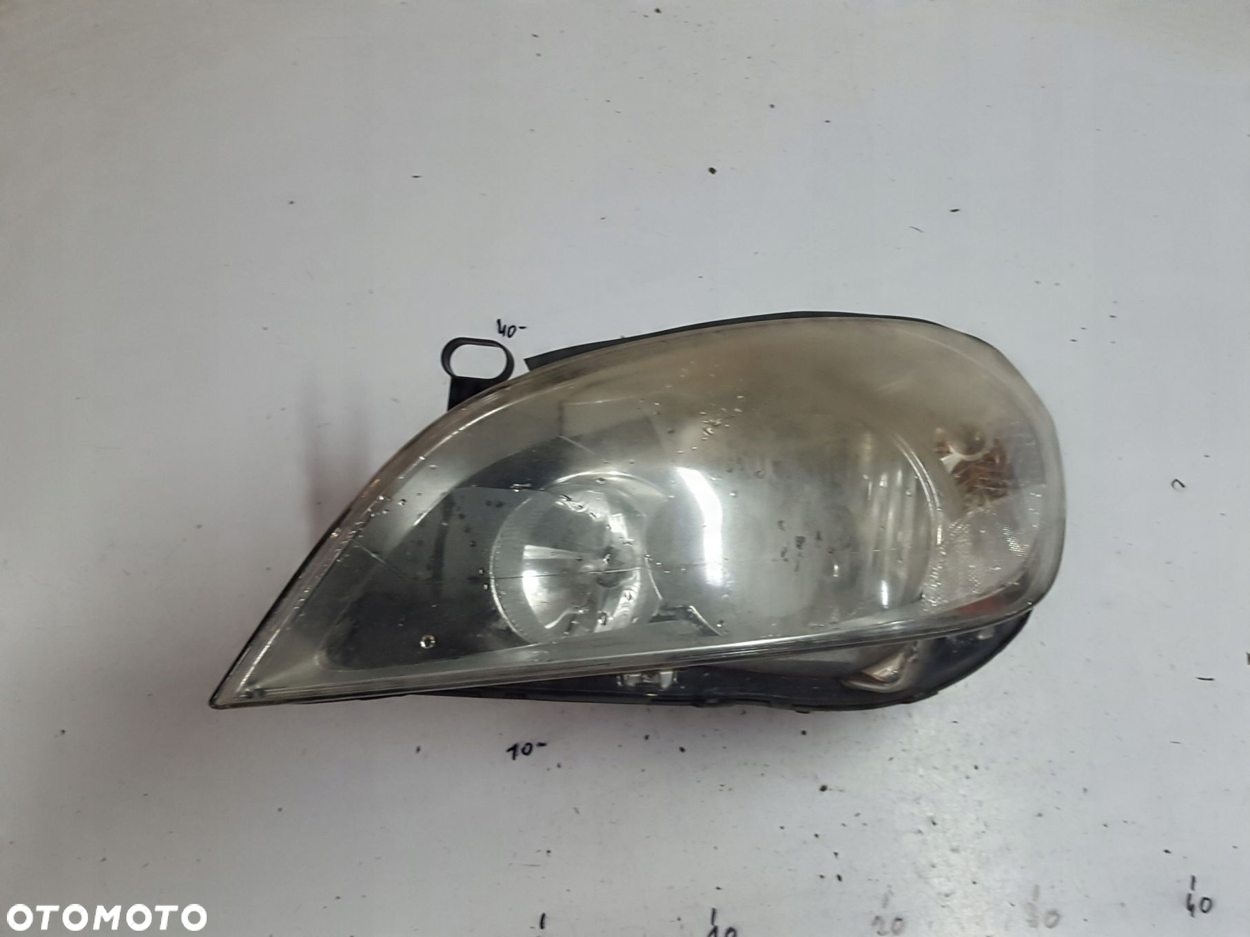 VOLVO S60 II V60 10-13r LAMPA LEWA PRZÓD ANGLIK 31299996 - 2