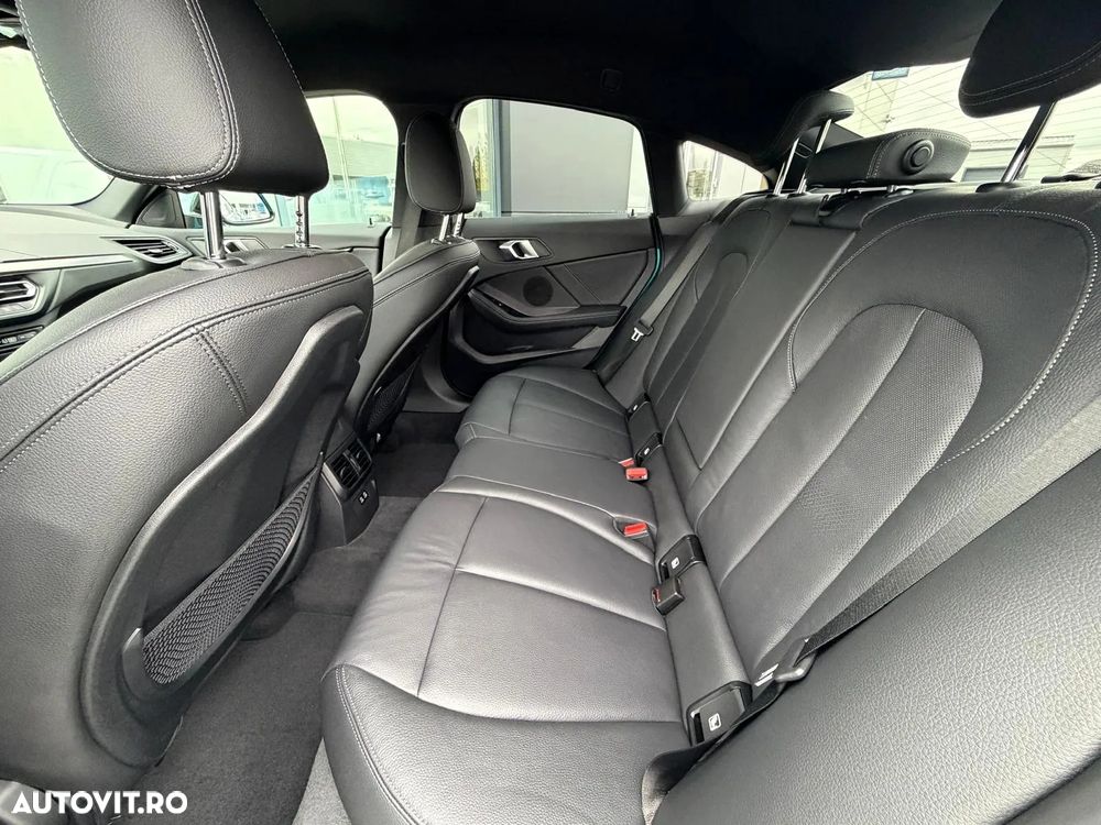 BMW Seria 2 218i AT - 14