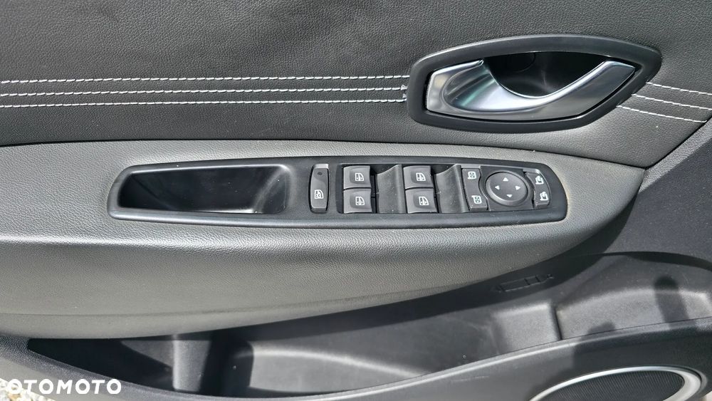 Renault Scenic 1.4 16V TCE Tech Run - 19