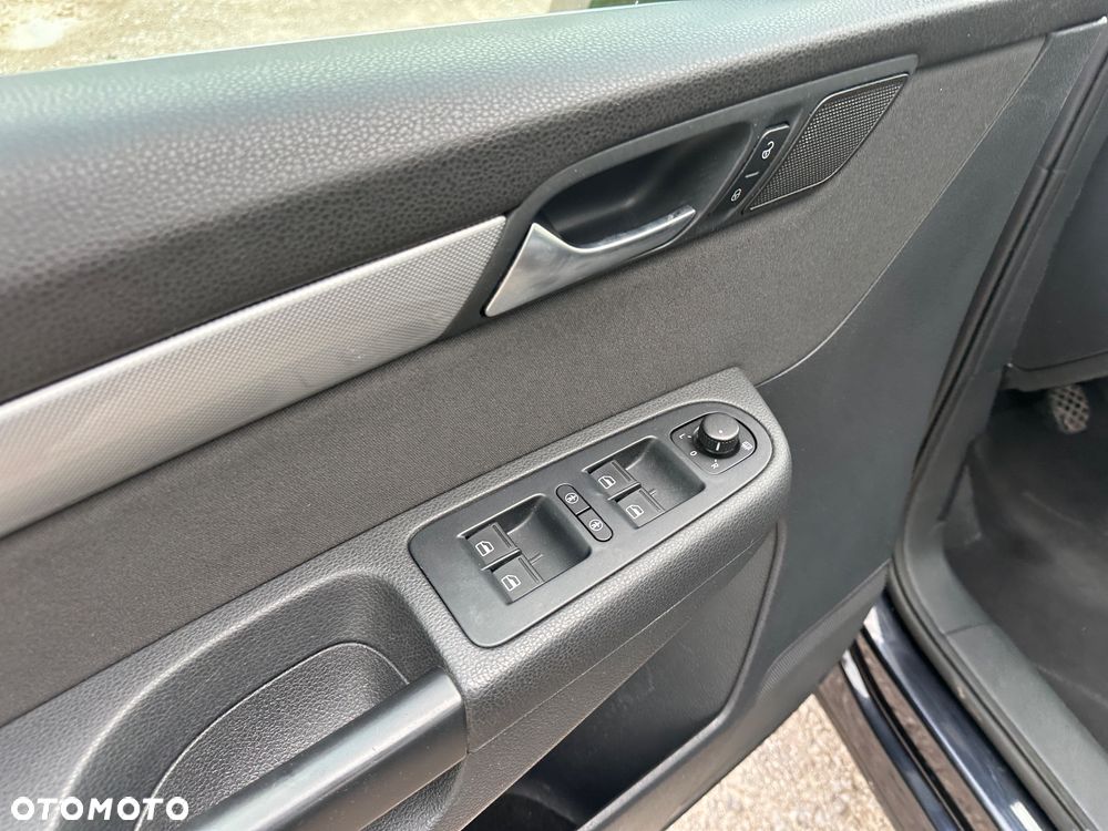 Volkswagen Sharan 2.0 TDI DPF Highline - 16