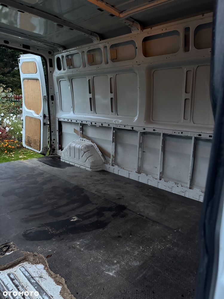 Ford Transit - 10