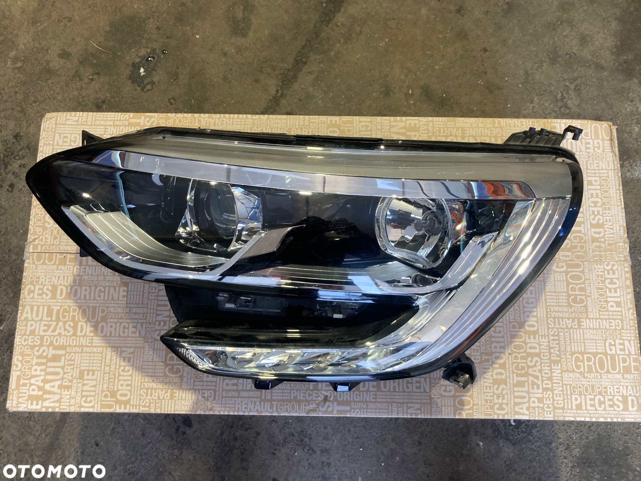 RENAULT MEGANE 4 IV LAMPA PRZEDNIA LEWA REFLEKTOR LEWY PRZÓD LED  LEDOWY SOCZEWKA EUROPA 260609169R Wwa - 2