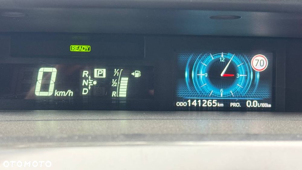 Toyota Prius+ Hybrid 135 Executive - 8