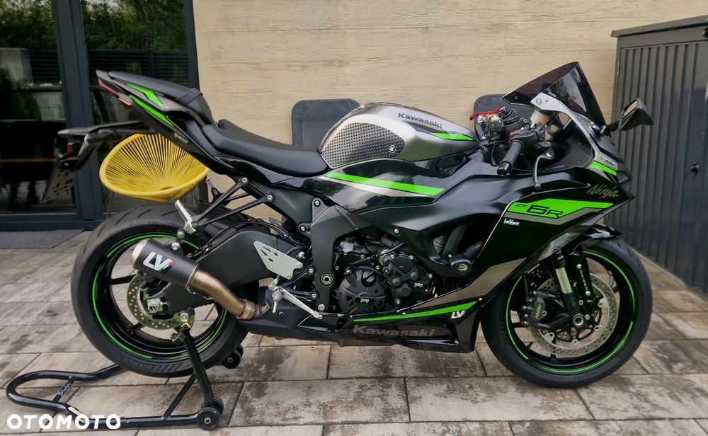 Kawasaki ZX - 3
