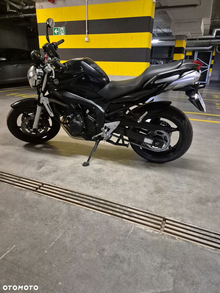 Yamaha FZ6 - 3