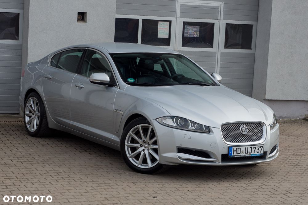 Jaguar XF 2.2 D Luxury - 3