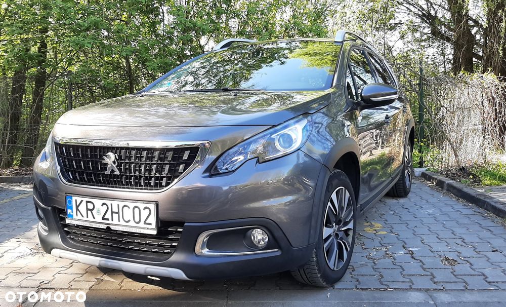 Peugeot 2008 1.2 Pure Tech GPF Allure S&S - 4