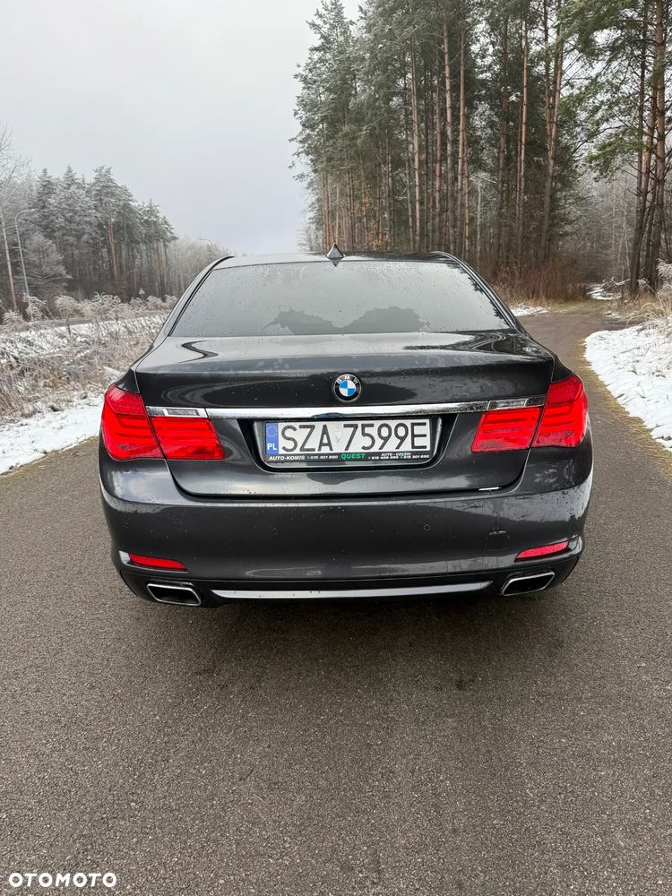 BMW Seria 7 740d xDrive - 16