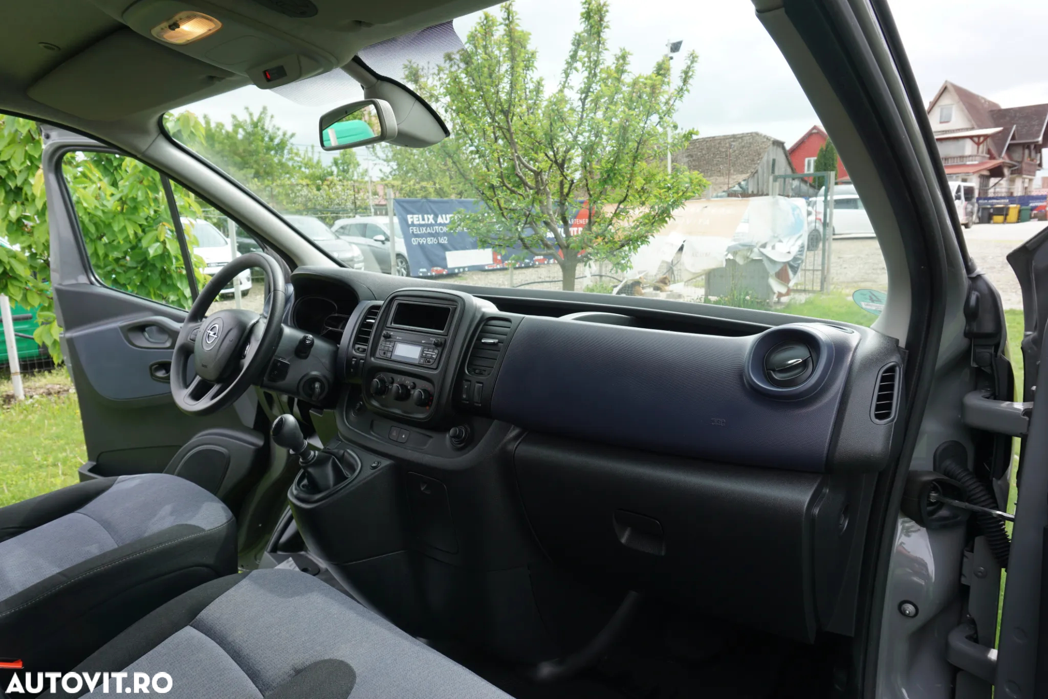 Opel Vivaro-B - 13