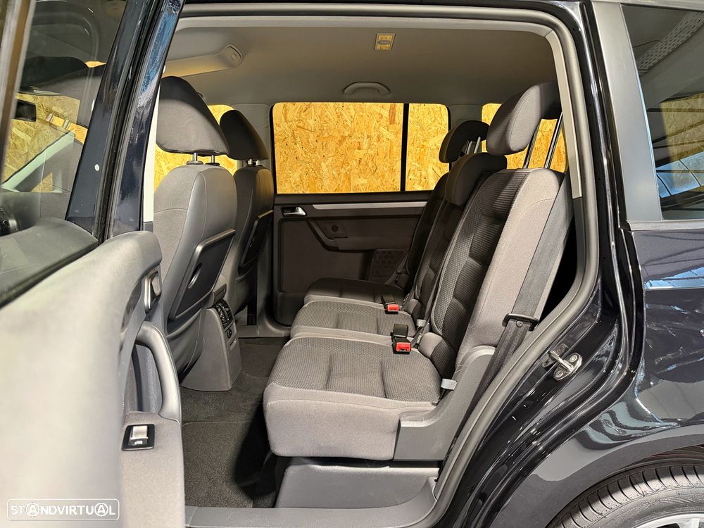VW Touran 1.2 TSi Confortline 5L - 24