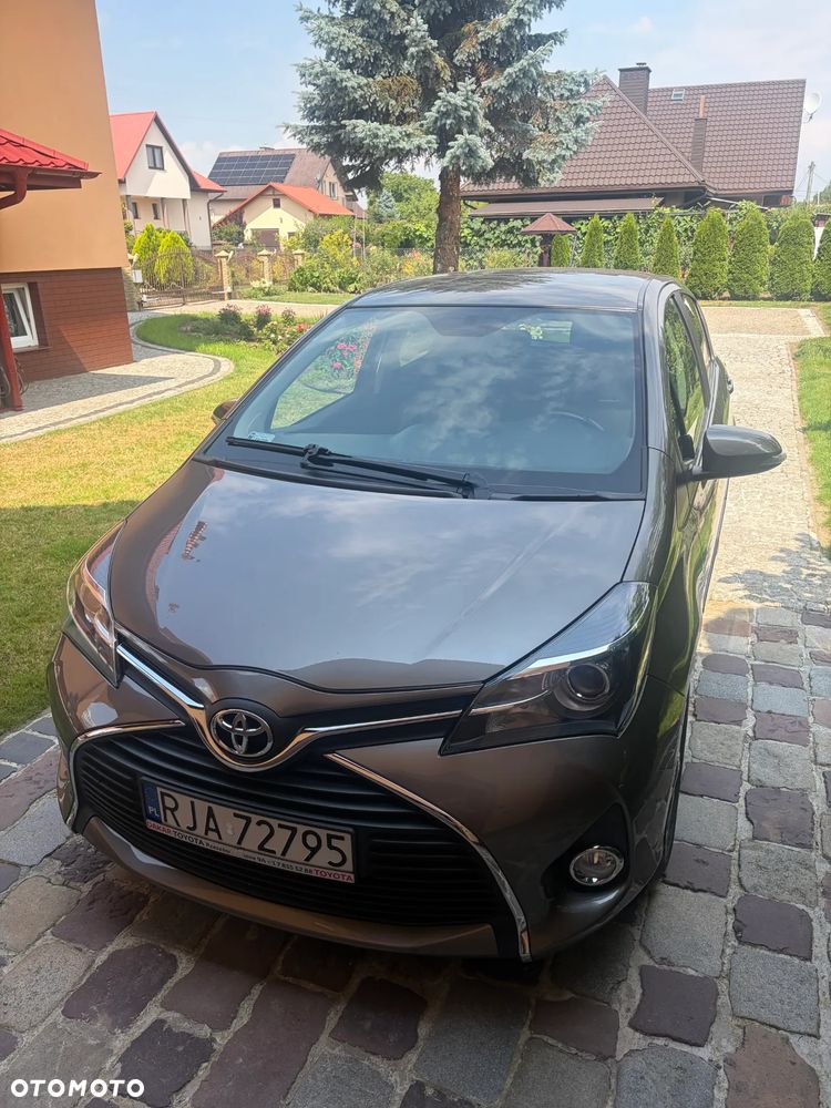 Toyota Yaris 1.33 Premium - 9