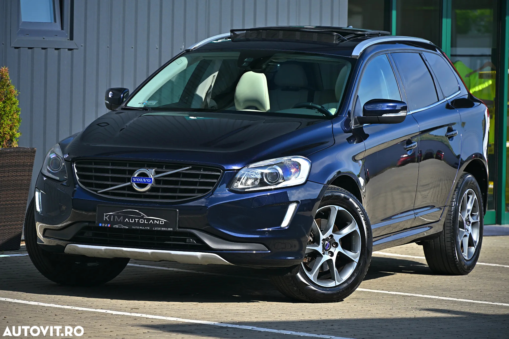 Volvo XC 60 D4 AWD Geartronic Ocean Race - 23