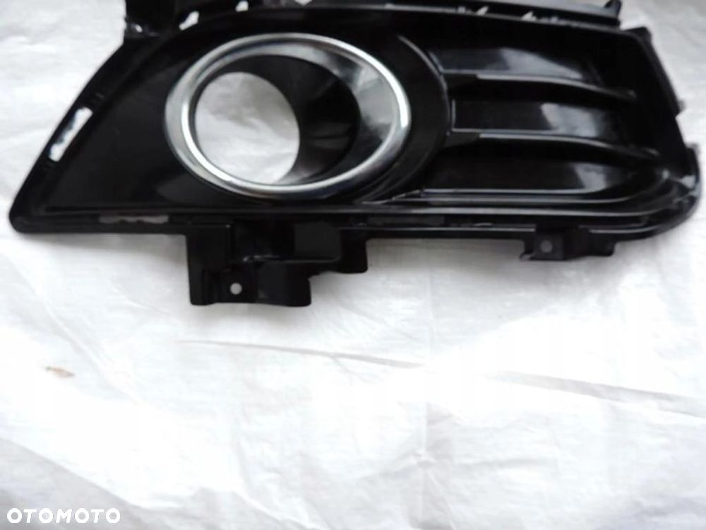 Kratka zderzaka prawa przód Ford Mondeo MK5 DS73-19952-LW - 2