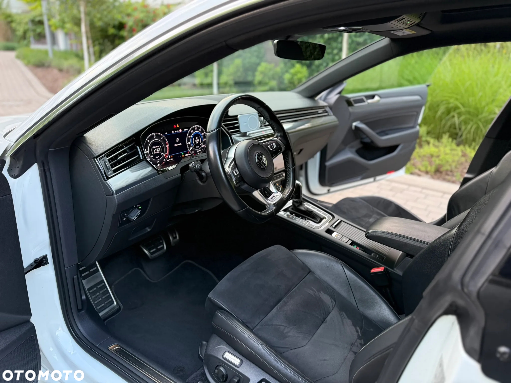 Volkswagen Arteon 2.0 TDI Bi-Turbo SCR 4Mot R-Line Edition DSG - 15