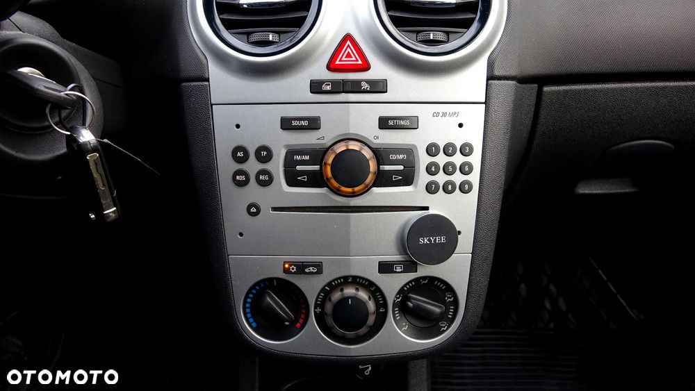 Opel Corsa 1.2 16V Innovation 110 Jahre - 17