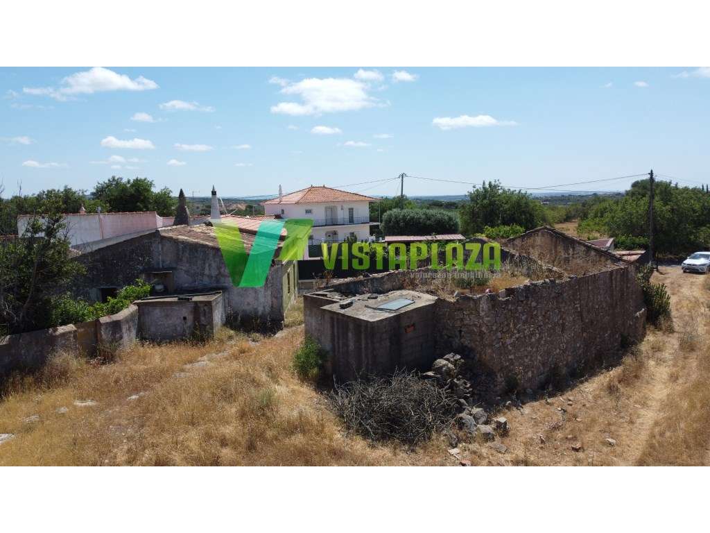 Terreno Misto com Ruína para reconstrução Fontainhas - Ferreiras Al... - Grande imagem: 2/24