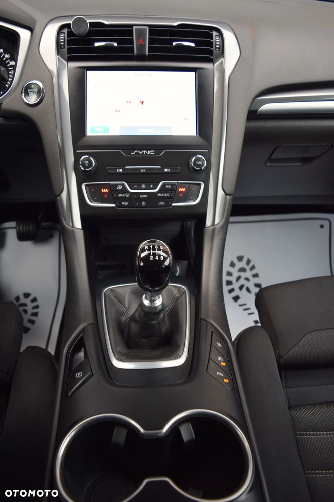 Ford Mondeo 2.0 TDCi Titanium - 32