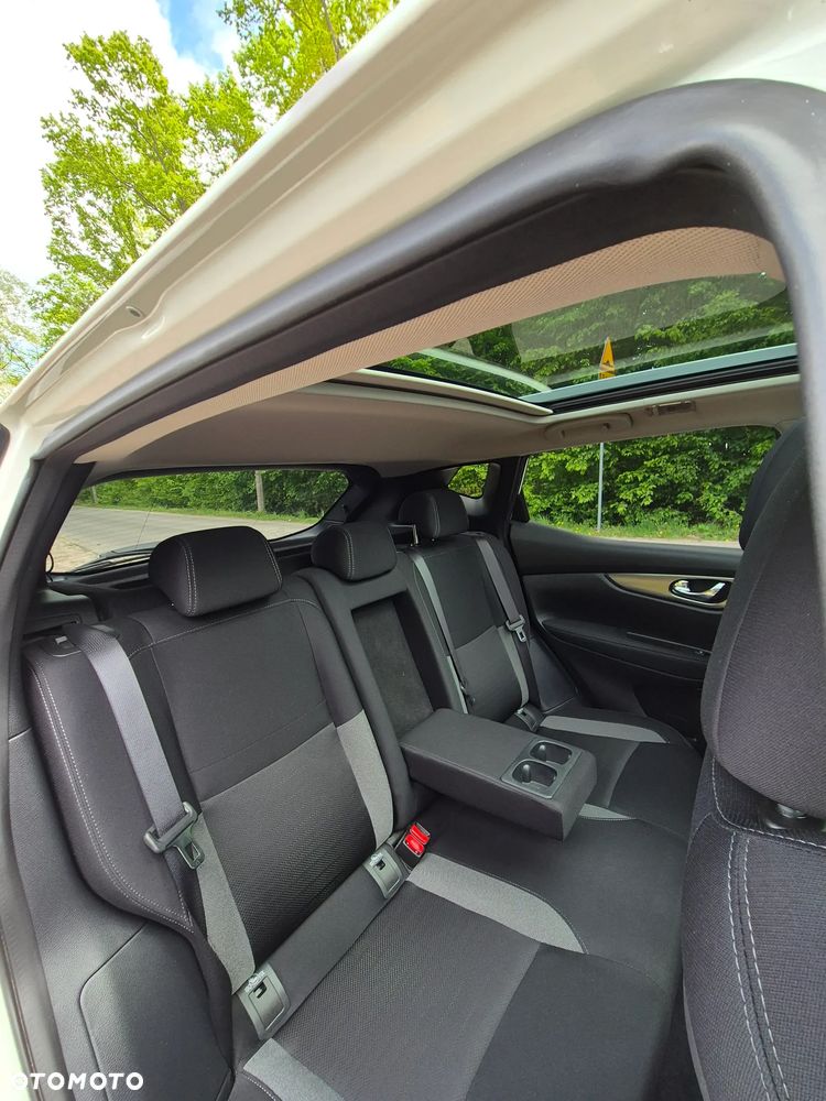 Nissan Qashqai 1.6 DIG-T Tekna - 8
