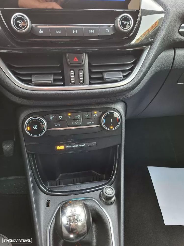 Ford Puma 1.0 EcoBoost Hybrid ST-LINE - 22