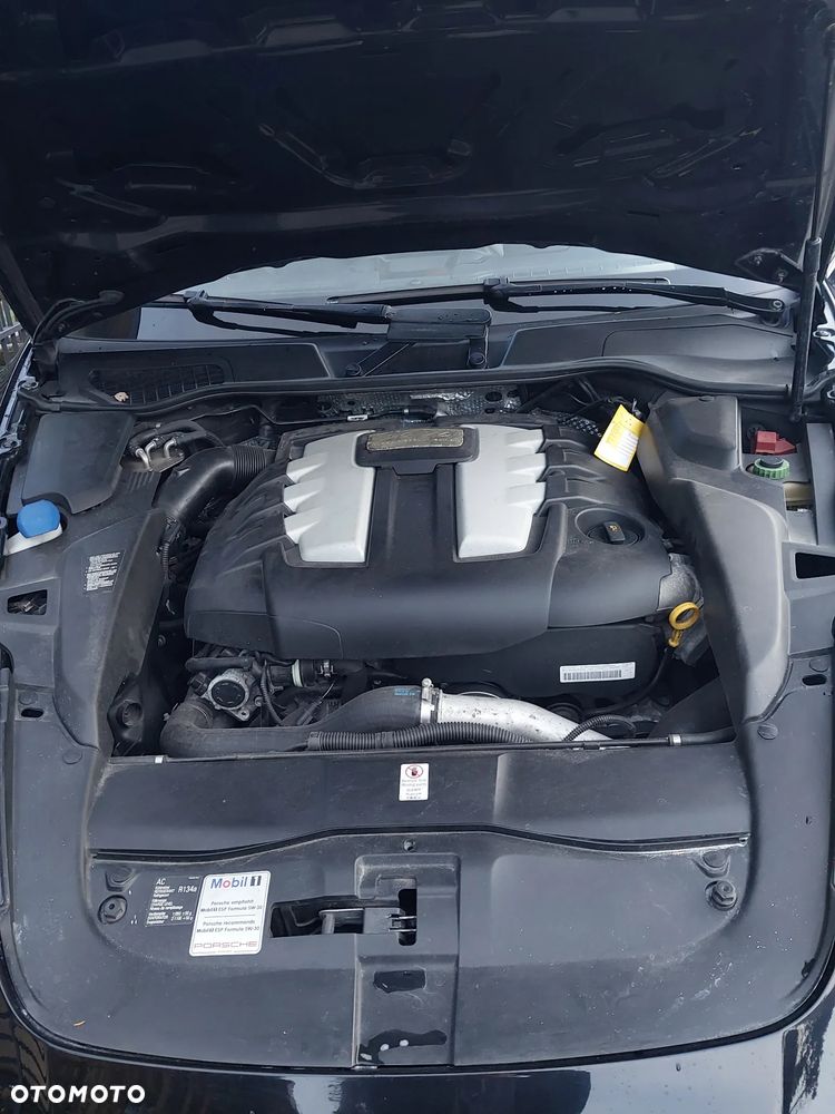 Porsche Cayenne - 29