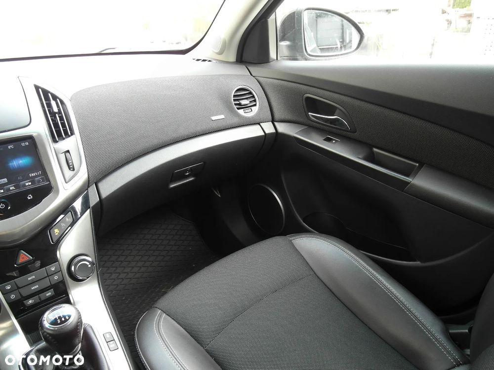 Chevrolet Cruze 1.7TD LT+ - 29