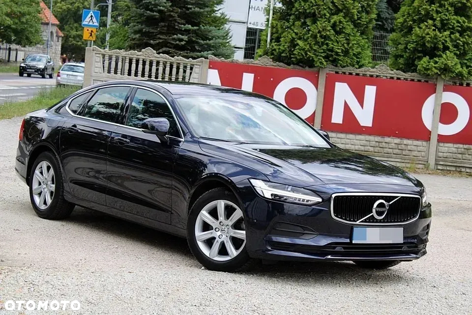 Volvo S90 - 2