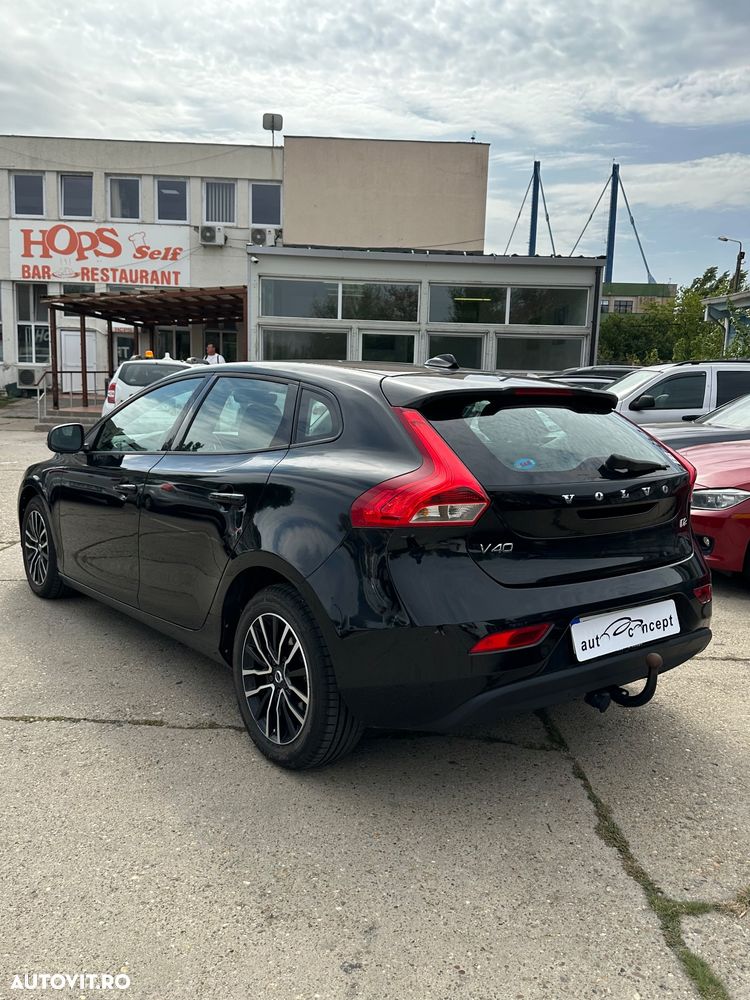 Volvo V40 D2 Aut. Summum - 6