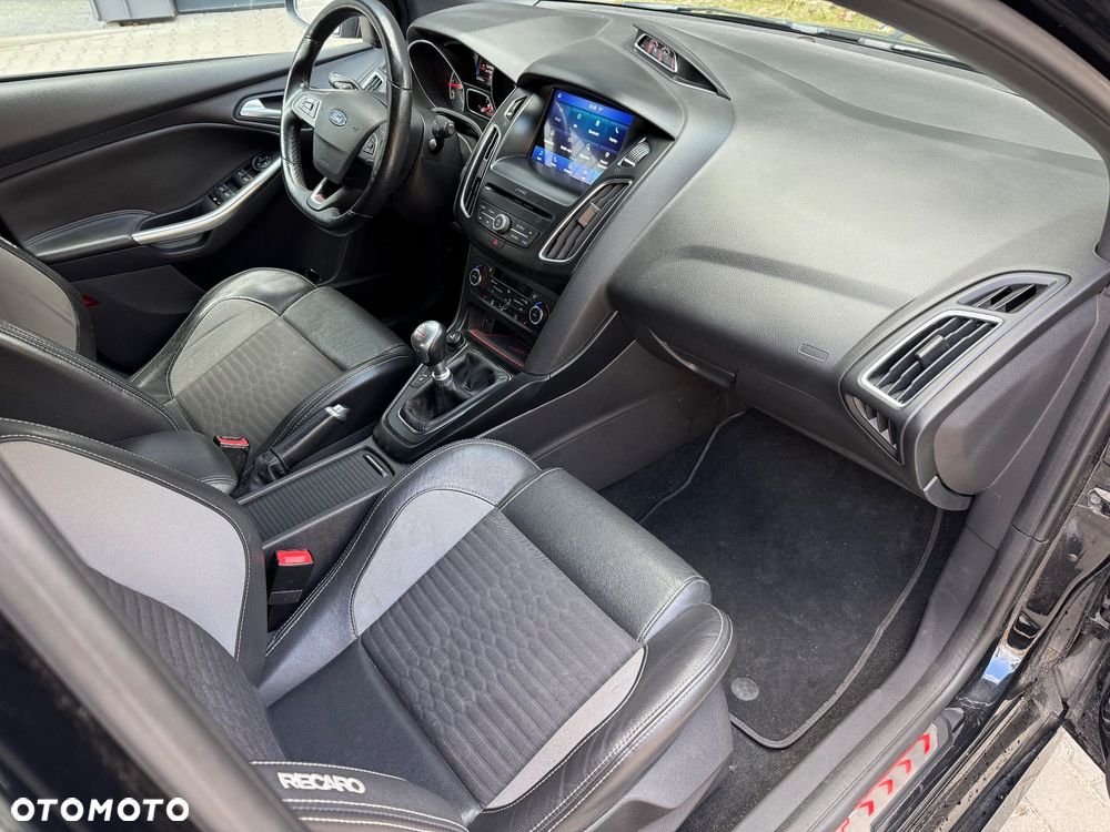 Ford Focus 2.0 TDCi ST-2 - 24