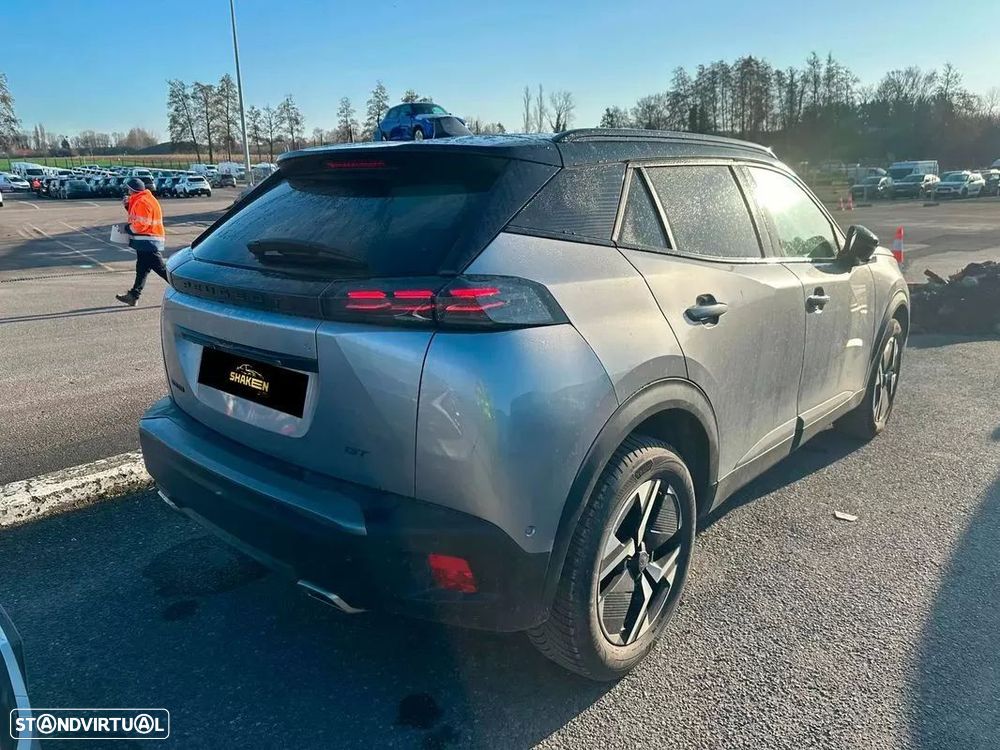 Peugeot 2008 - 4