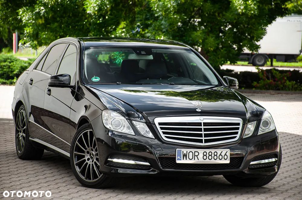 Mercedes-Benz Klasa E 220 BlueTEC 4Matic 7G-TRONIC Avantgarde - 17