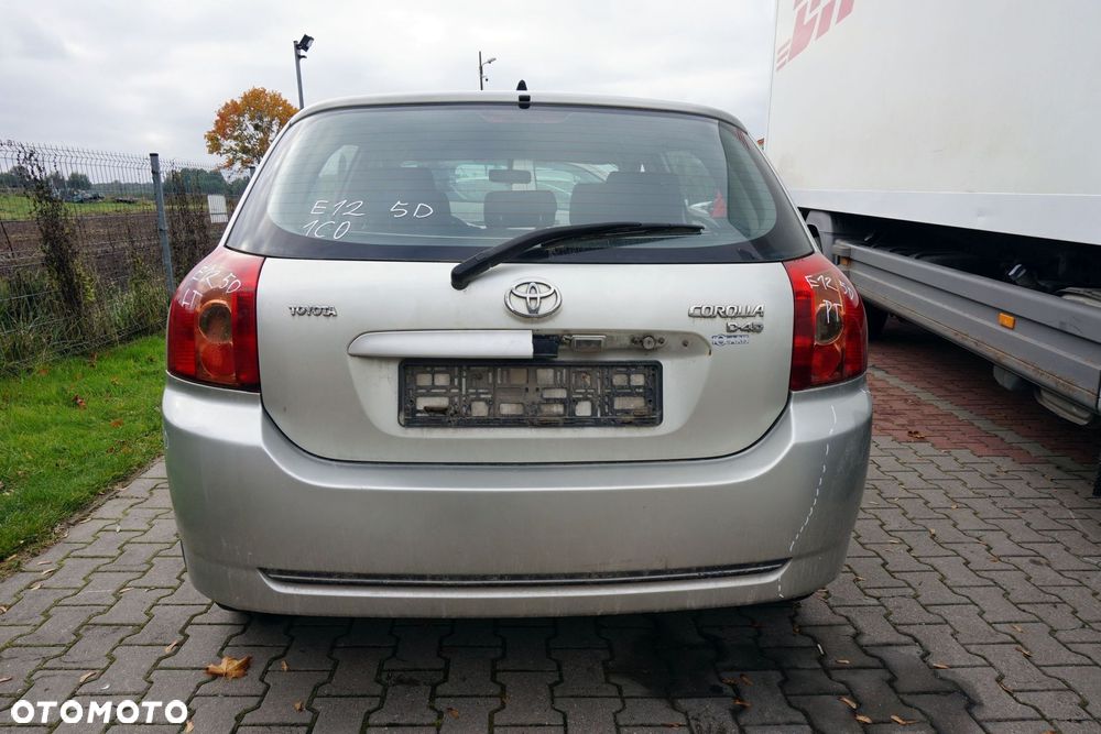 TOYOTA COROLLA E12 LIFT 5D HB 2005 1C0 1.4 D4D 1ND-TV 90KM C53 SREBRNY na części - 4
