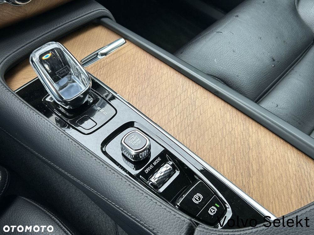 Volvo XC 90 - 24