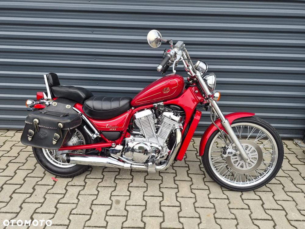 Suzuki VS - 4