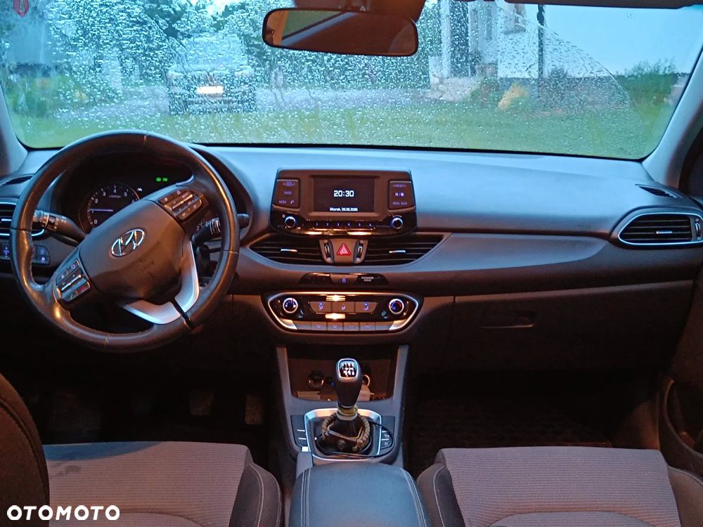Hyundai i30 1.0 T-GDI GPF Classic + - 6