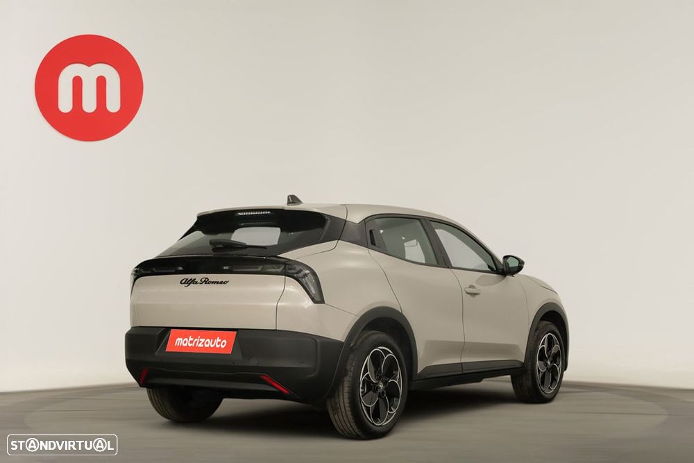 Alfa Romeo Junior Elletrica 50 kWh - 4