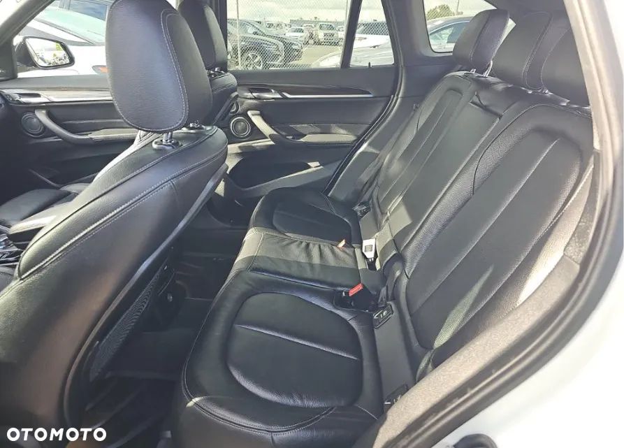 BMW X1 xDrive25i M Sport sport - 11
