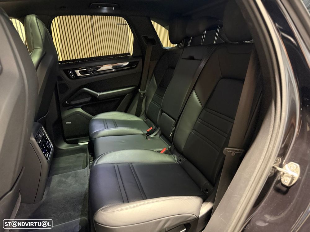 Porsche Cayenne E-Hybrid - 37